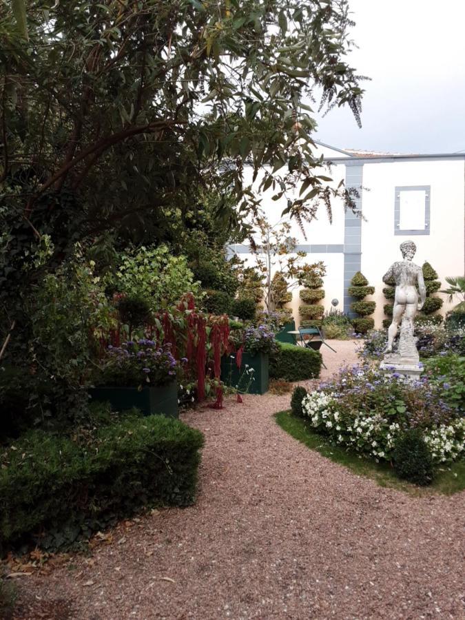 Propriete Charbaymond Bed & Breakfast