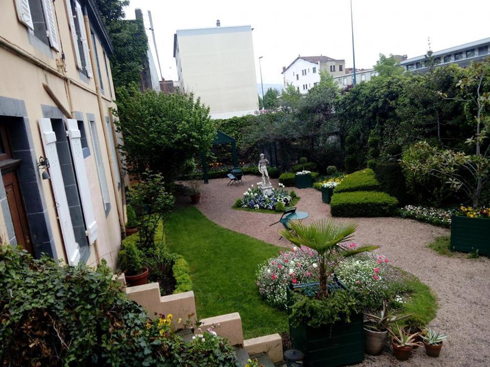 Couette-café Propriété Charbaymond Clermont-Ferrand